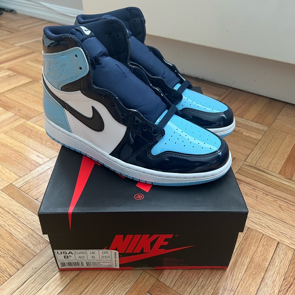 Jordan 1 UNC Patent women’s size 8.5 deadstock new in box 100% authentic